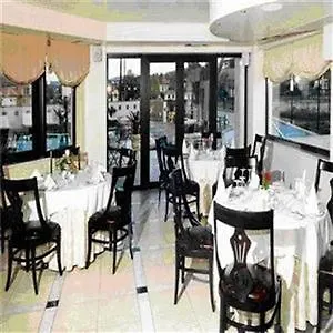 מלון Aeton Melathron 4*