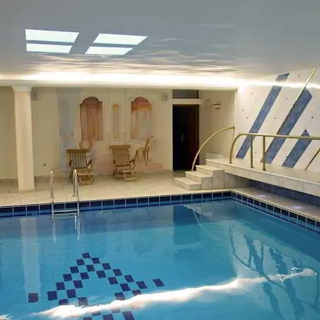 Ξενοδοχείο Aeton Melathron 4*