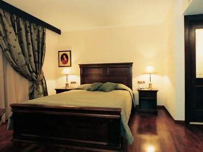 Aeton Melathron فندق